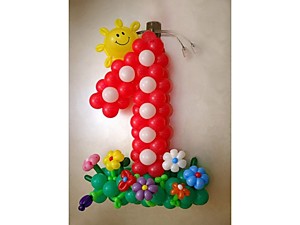 Цифра из маленьких шаров 